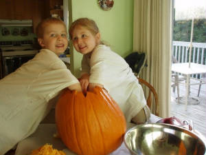 carvingpumpkins08.jpg